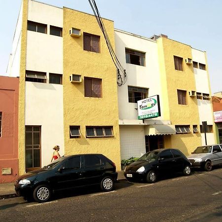 Hotel Families Uberlândia エクステリア 写真