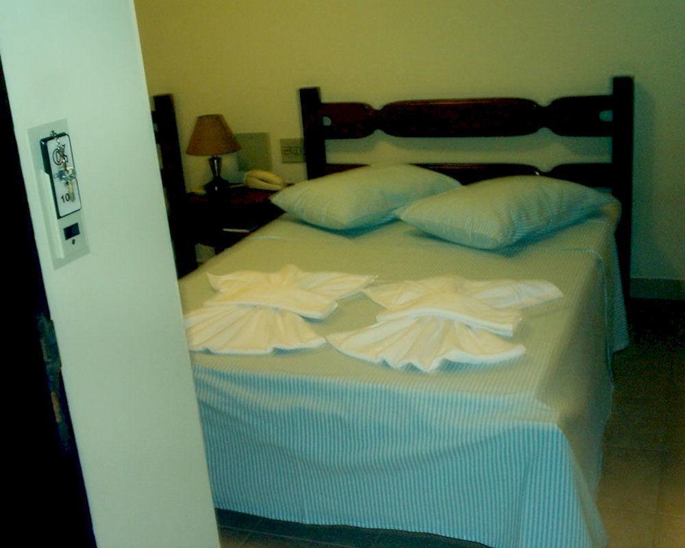 Hotel Families Uberlândia エクステリア 写真