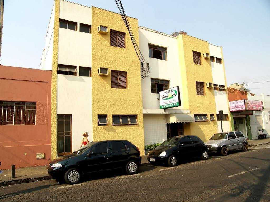 Hotel Families Uberlândia エクステリア 写真